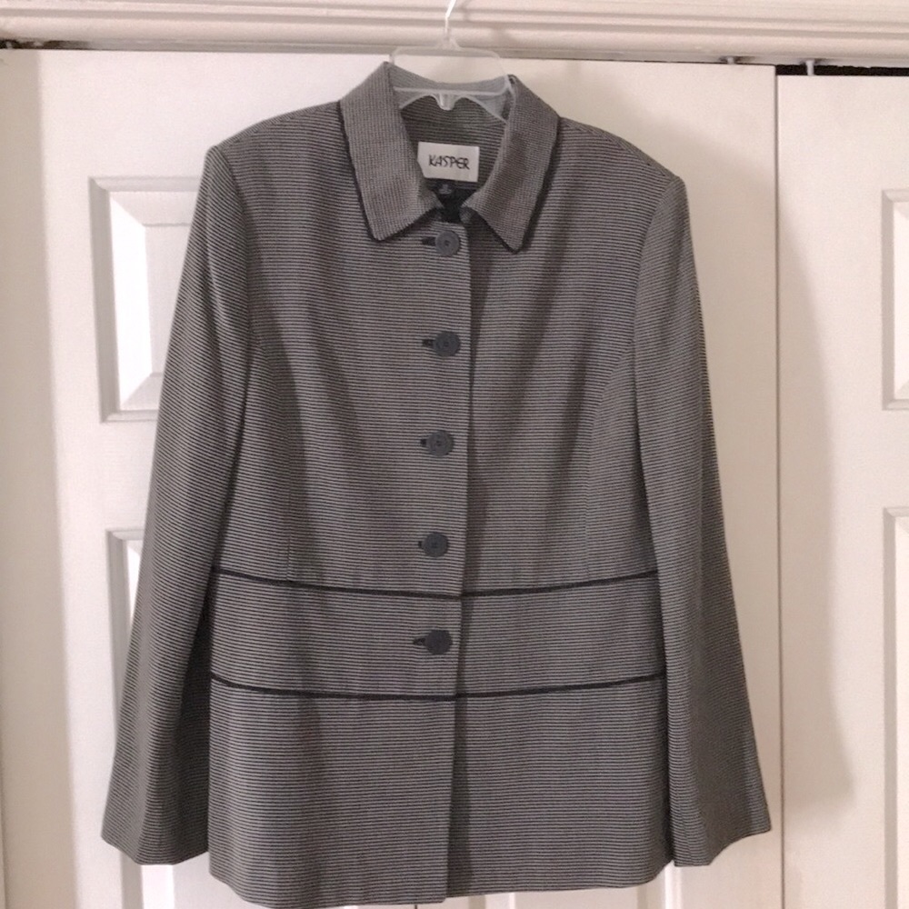 Kasper 2 Piece Suit